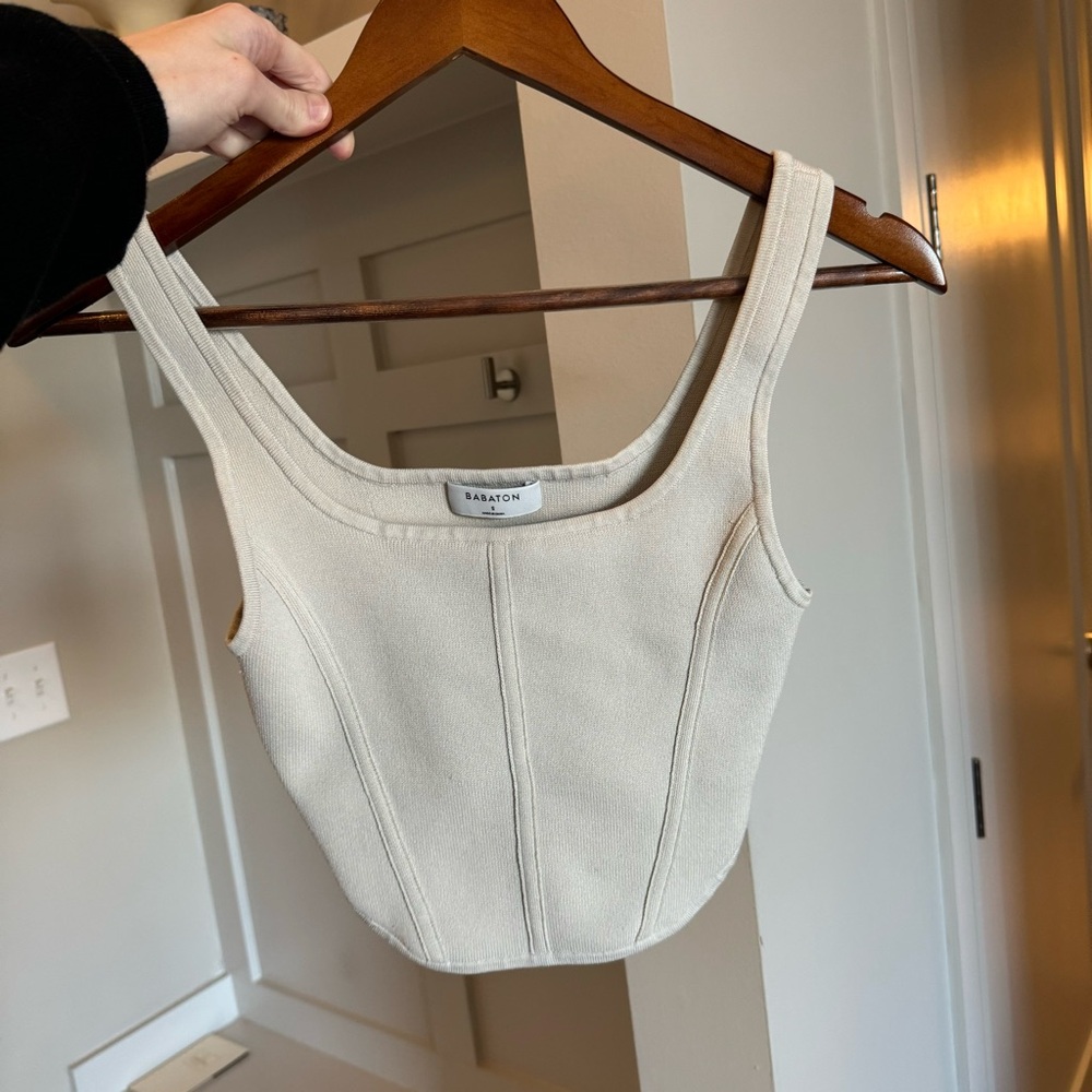 Aritzia Babaton Crop Top - Picture 4 of 4